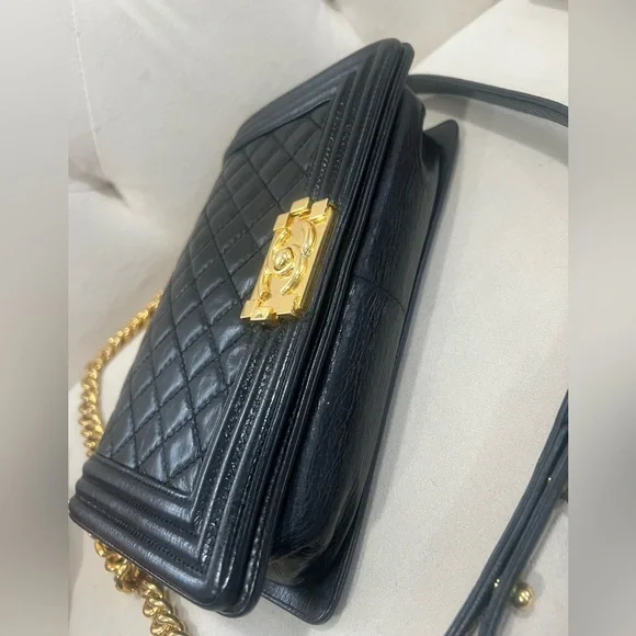 Chanel Quilted Calfskin Medium Flap Boy Bag - Picture 4 of 10